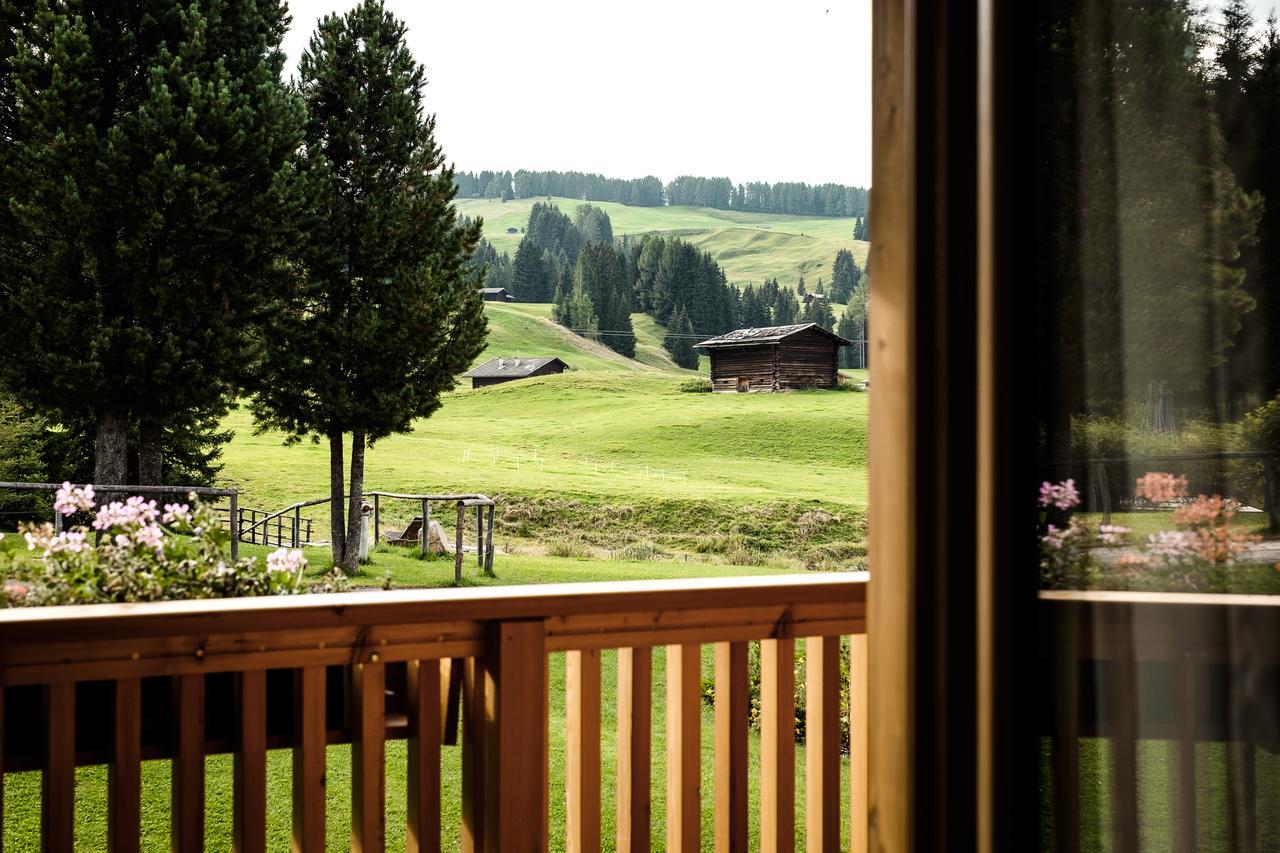 Sporthotel Floralpina Alpe Di Siusi Bagian luar foto