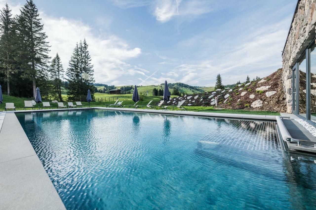 Sporthotel Floralpina Alpe Di Siusi Bagian luar foto