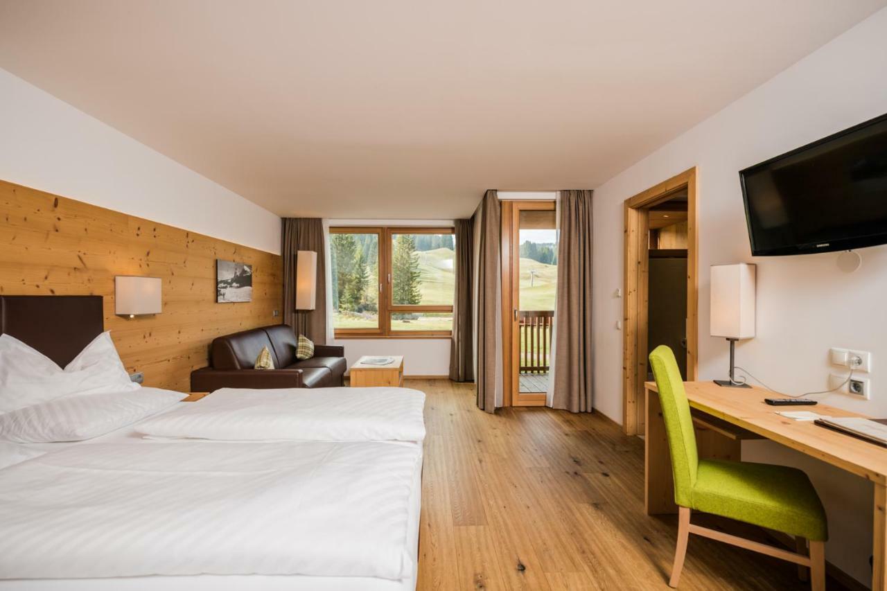 Sporthotel Floralpina Alpe Di Siusi Bagian luar foto